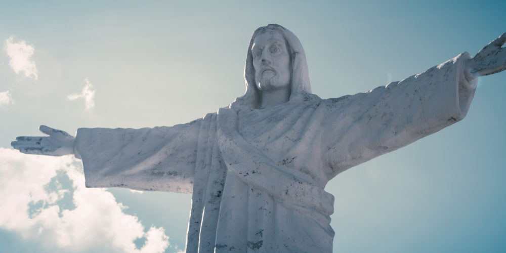Cristo Blanco close up on a clear day